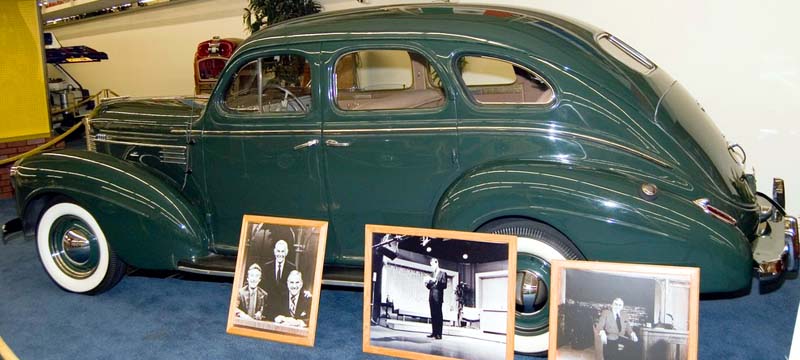 39 Chrysler Royal 4dr Sedan (Johnny Carson)