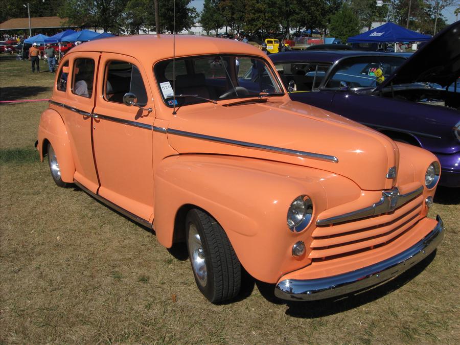 47 Ford ForDor Sedan
