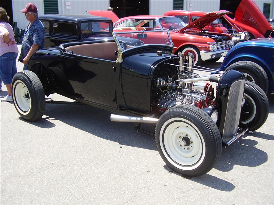 28 Ford Model A Hiboy Roadster